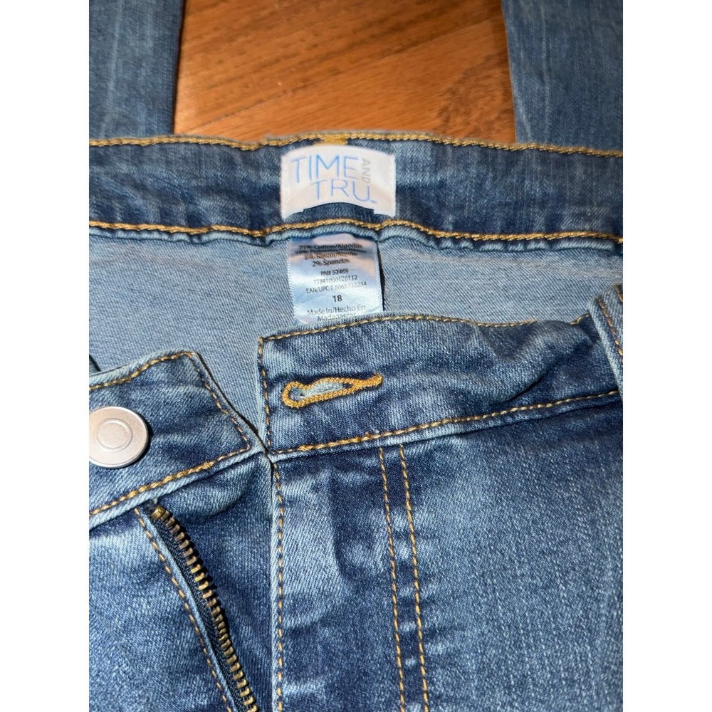 Time and Tru Flare‎ Jeans - size 18 - NWT